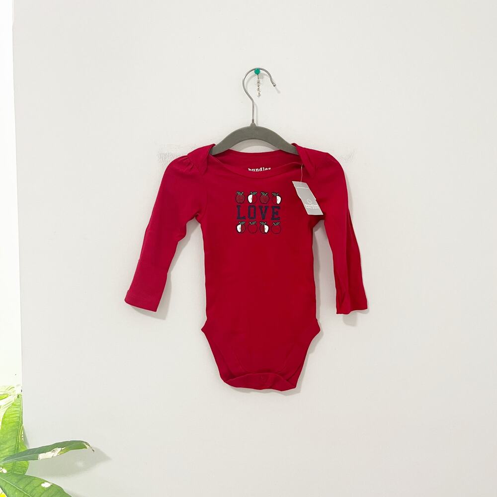 NEW Bundles Baby Girl's Red Love Graphic Onesie Size 6-9 Months